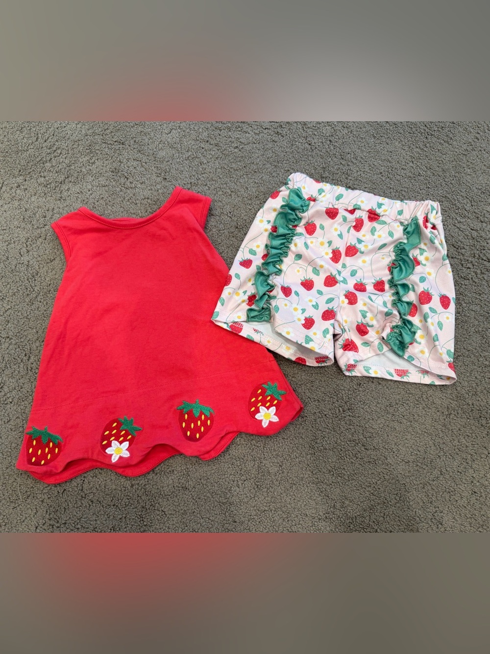 Strawberry Shorts Set